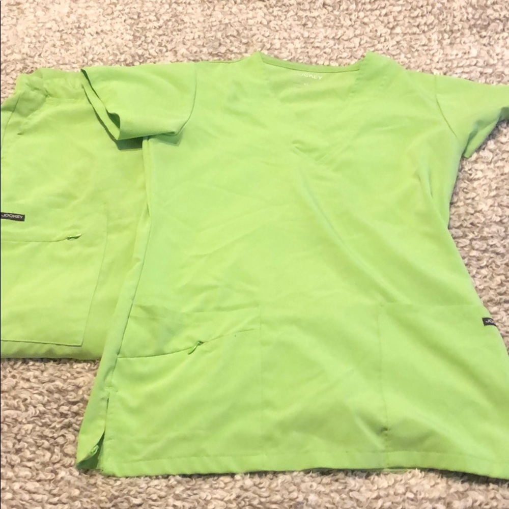 Jockey scrubs